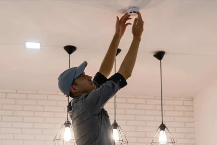 Smoke and CO2 detector installation